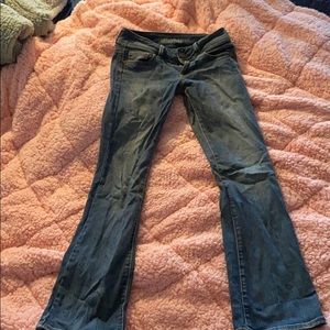 Lowrise bell bottom American Eagle jeans